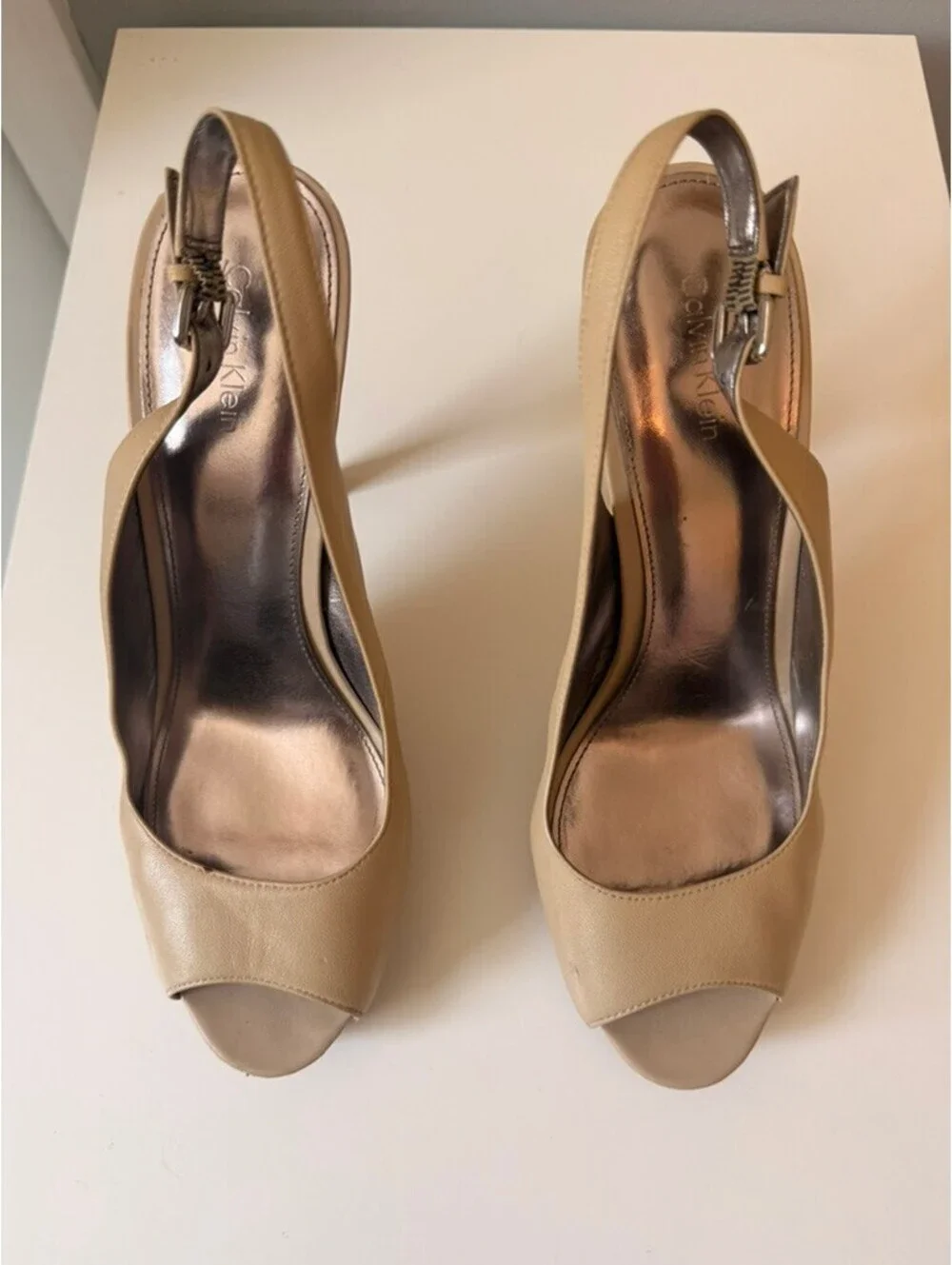 Vintage Tan Leather Calvin Klein Heels w/ Wooden Heel (Size 8.5)